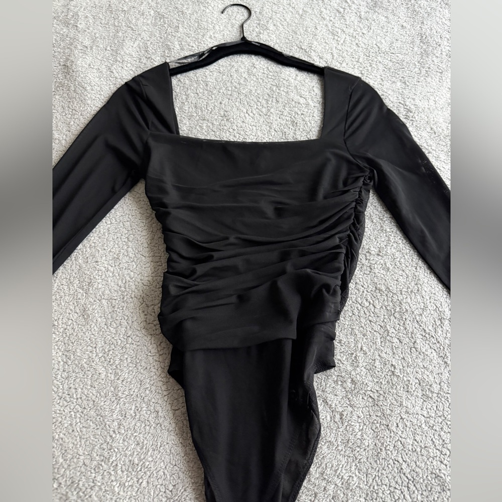 Black Long Sleeve Square neck Bodysuit